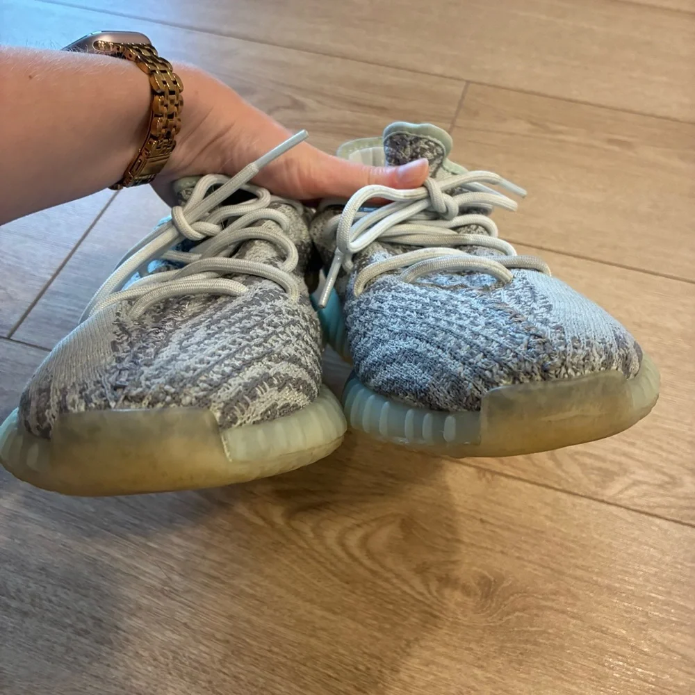 Adidas Yeezy Boost 350 V2 Blue Tint Zebra Sneaker Men’s Size 10 - Picture 4 of 8